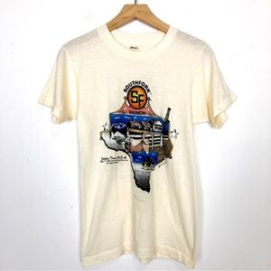 Vintage 80s single stitch T-shirt shirt sleeve Dallas ranch western cowboy